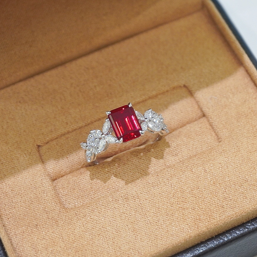 18k gold nurtured ruby ring