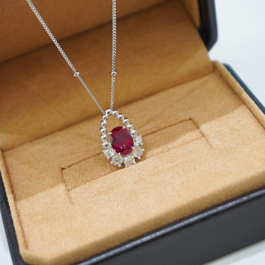18k gold nurtured ruby pendant - Image 5