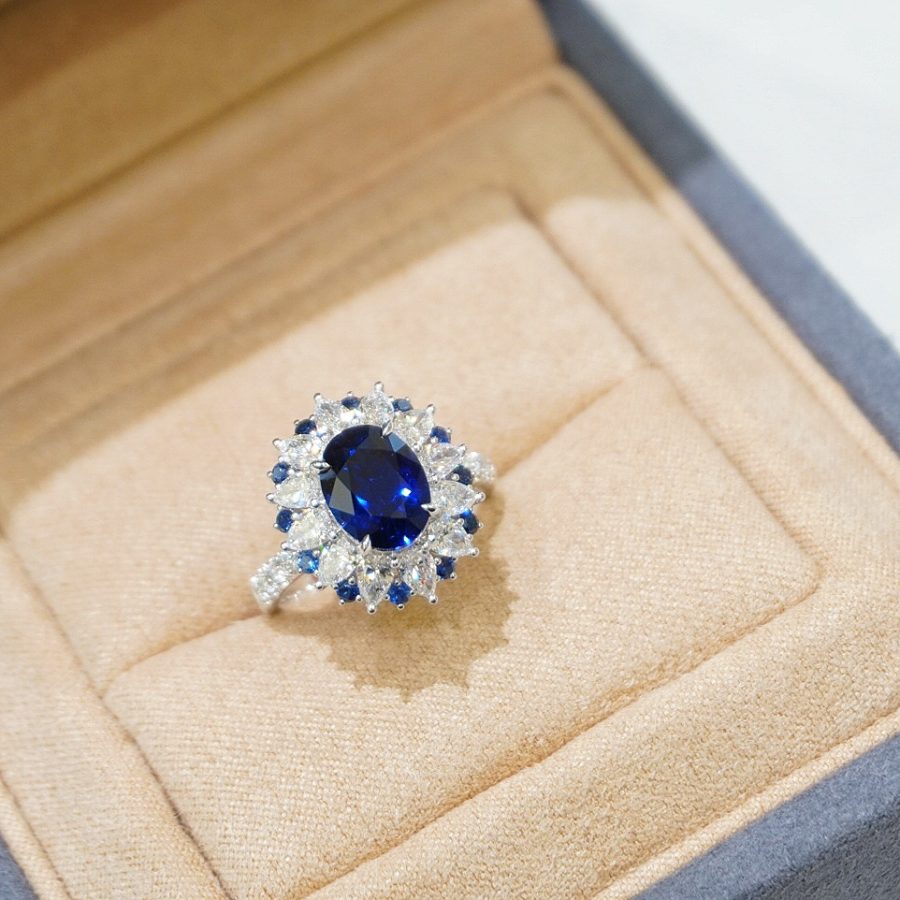 18k gold lab-grown sapphire ring - Image 5