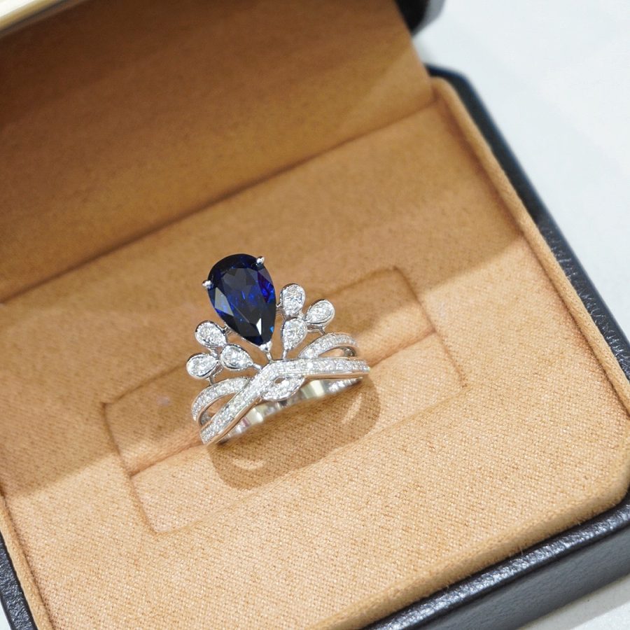 18k gold lab-grown sapphire ring - Image 5