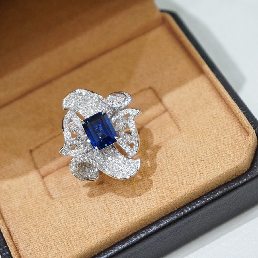lab-grown sapphire ring pendant for two wears - Image 5