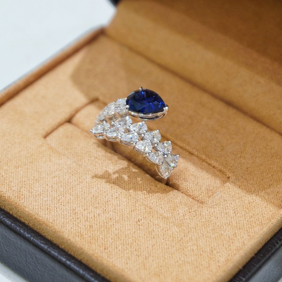 18k gold lab-grown sapphire ring - Image 6