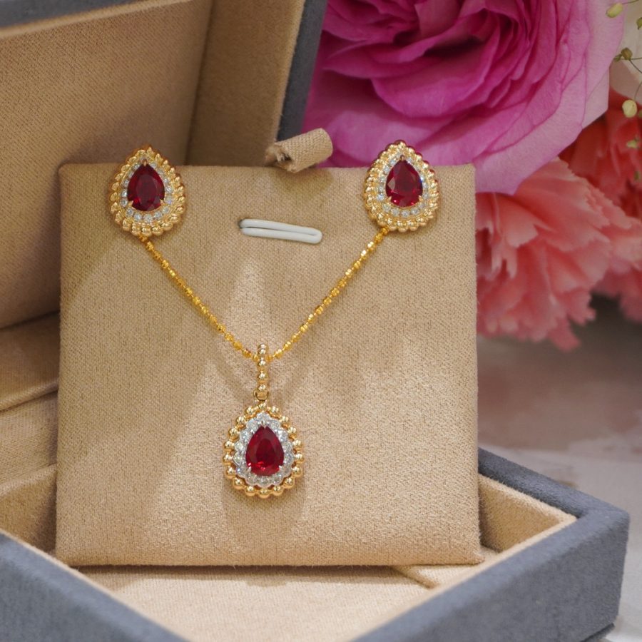 18k gold nurtured ruby pendant stud earrings set of two