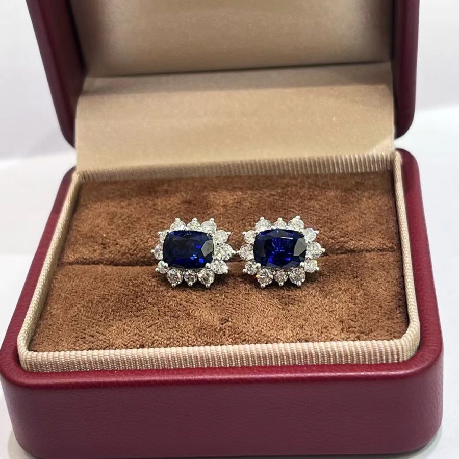 PT950 Cultivated Sapphire Earrings - Image 3