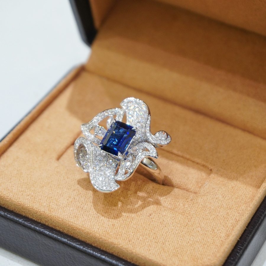 lab-grown sapphire ring pendant for two wears - Image 3