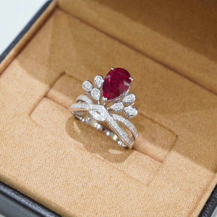 18k gold lab-grown ruby ring - Image 5