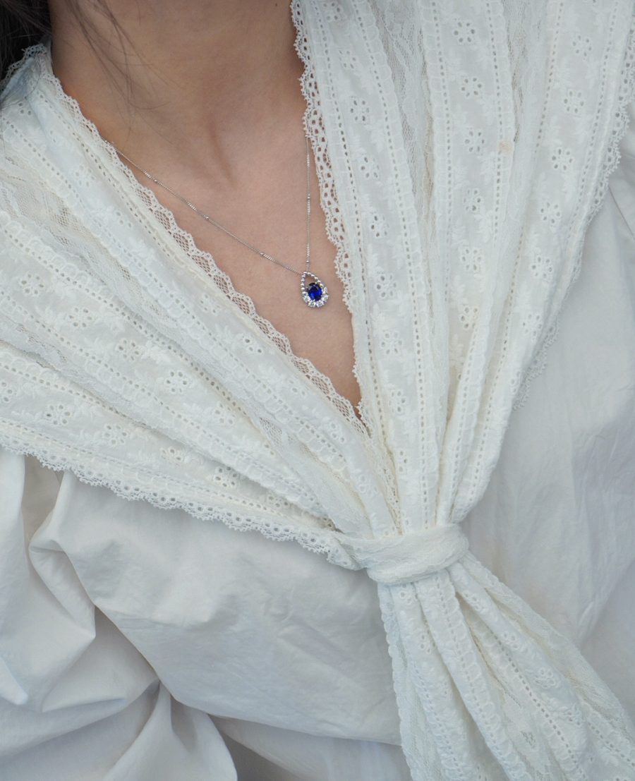 18k gold cultured sapphire pendant - Image 3
