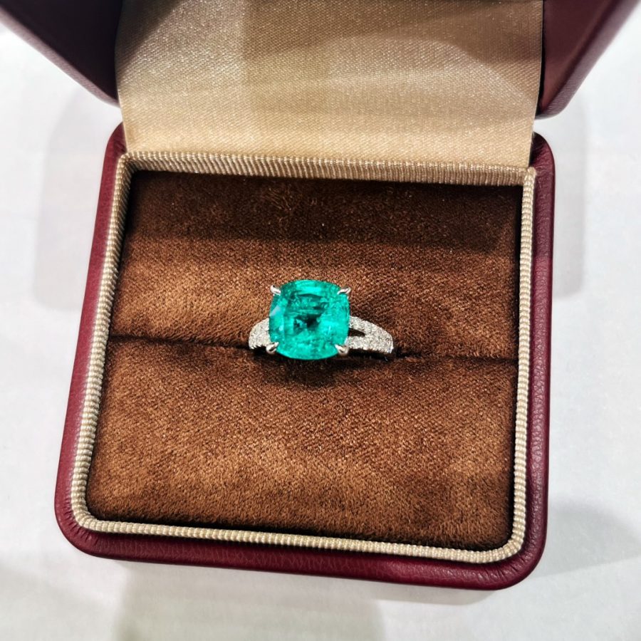PT950 Lab Emerald Ring - Image 5
