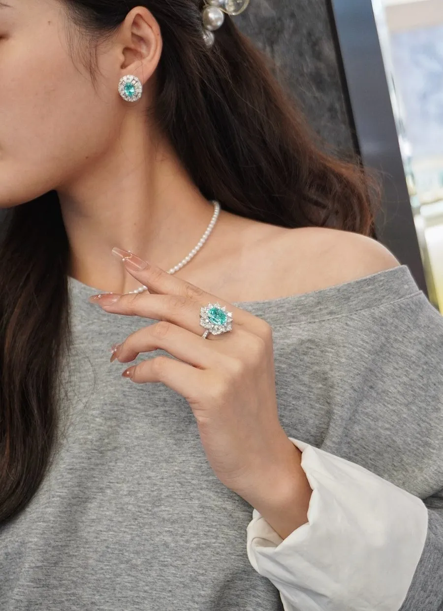 18k gold cultivated Paraiba stud earrings - Image 3