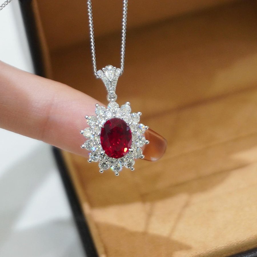 PT950 Lab-grown Ruby Pendant - Image 3
